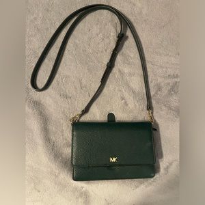 Michael Kors Crossbody Wallet-Mott Pebble Leather
